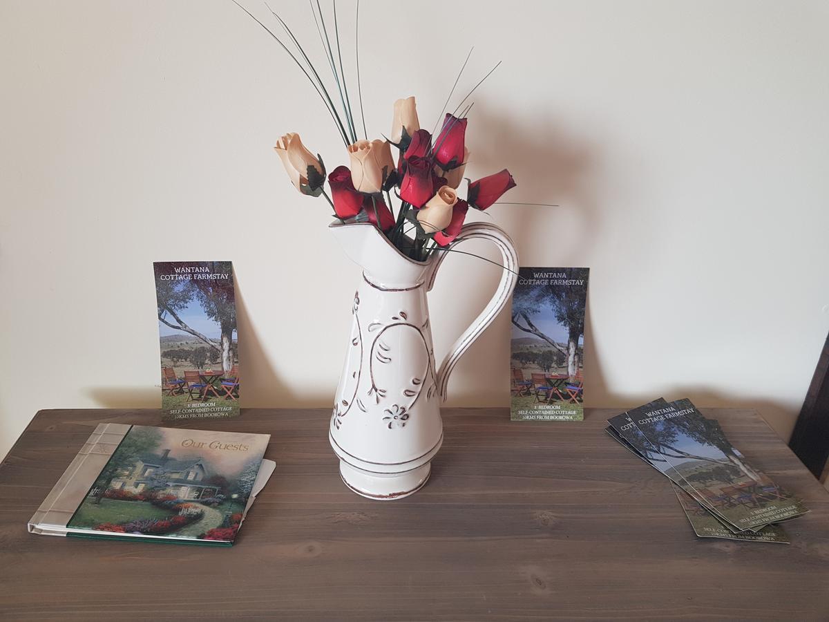 Wantana Cottage Farmstay Boorowa Bagian luar foto