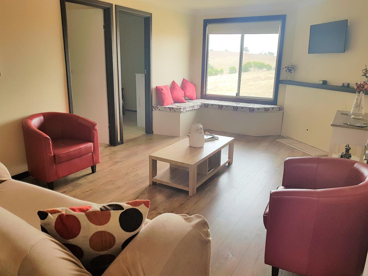 Wantana Cottage Farmstay Boorowa Bagian luar foto
